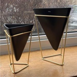 Umbra Trigg tabletop planters